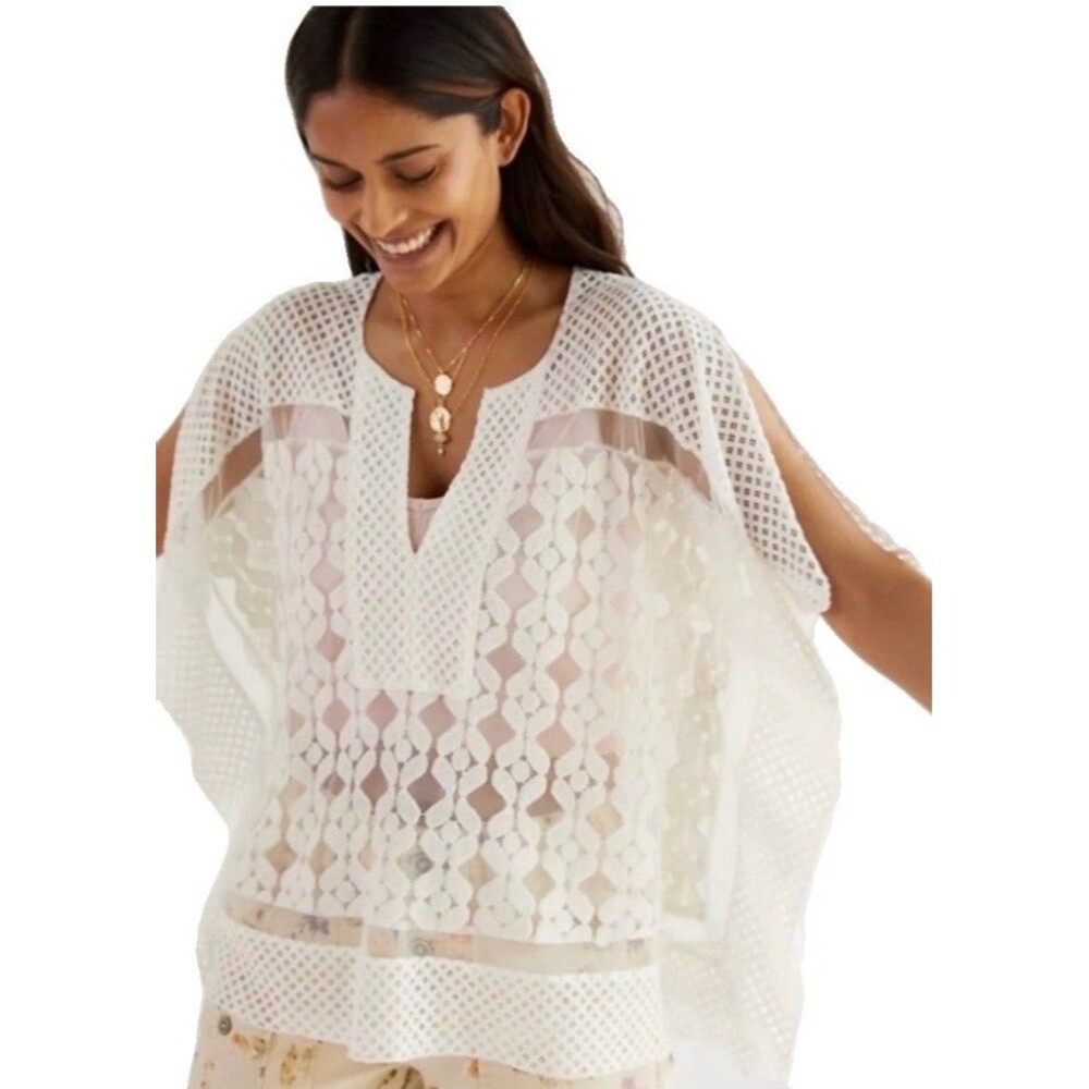 Anthropologie Openwork lace poncho Blouse OS Ivory Breezy Beach Crochet